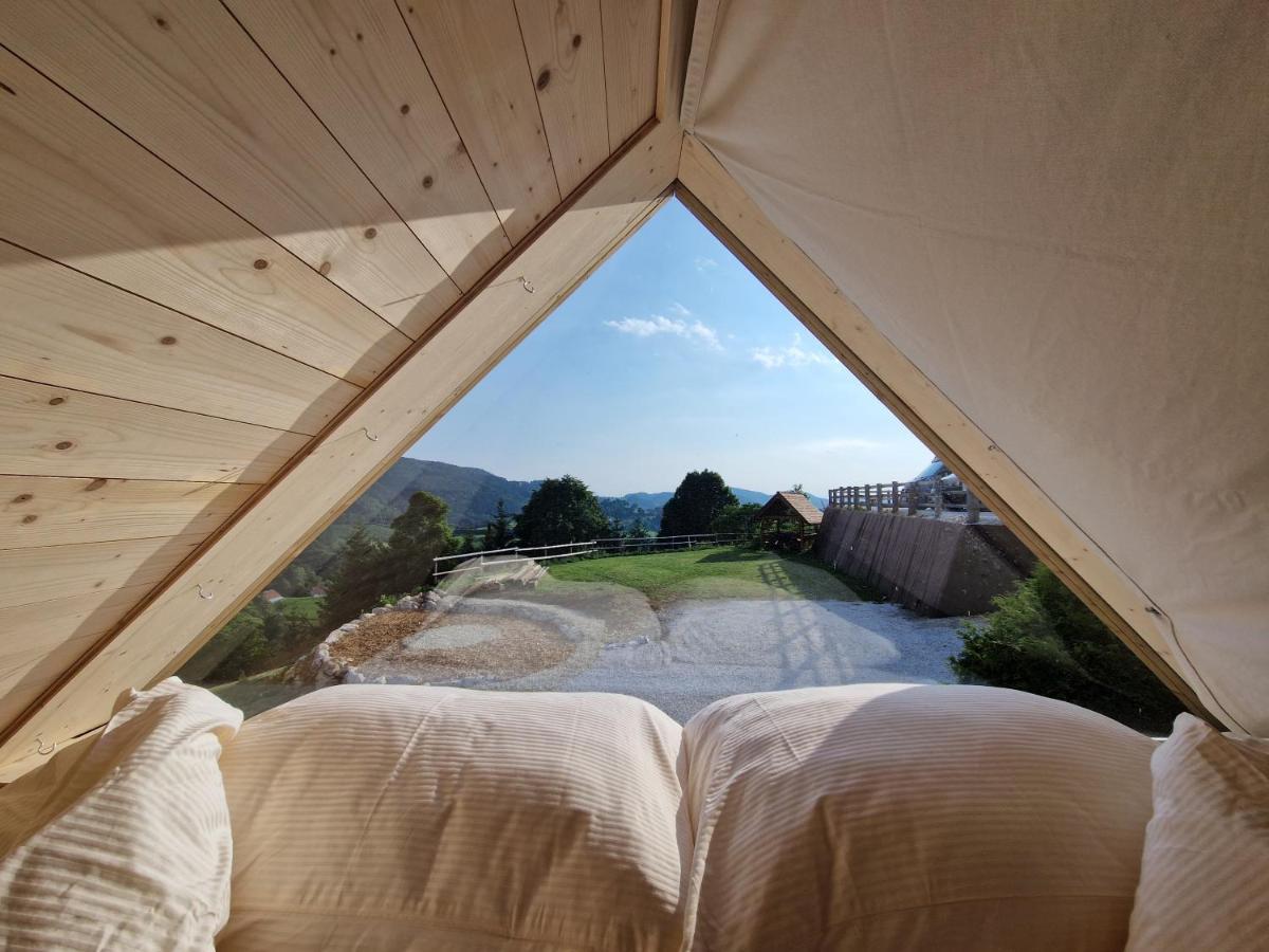 Golife Center Glamping Hotell Laze v Tuhinju Eksteriør bilde