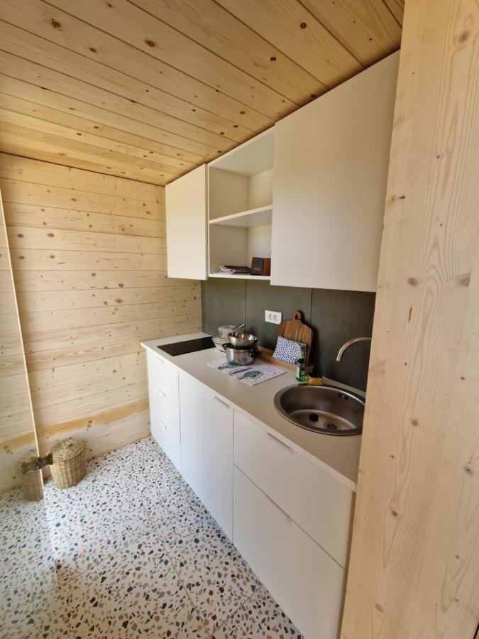 Golife Center Glamping Hotell Laze v Tuhinju Eksteriør bilde